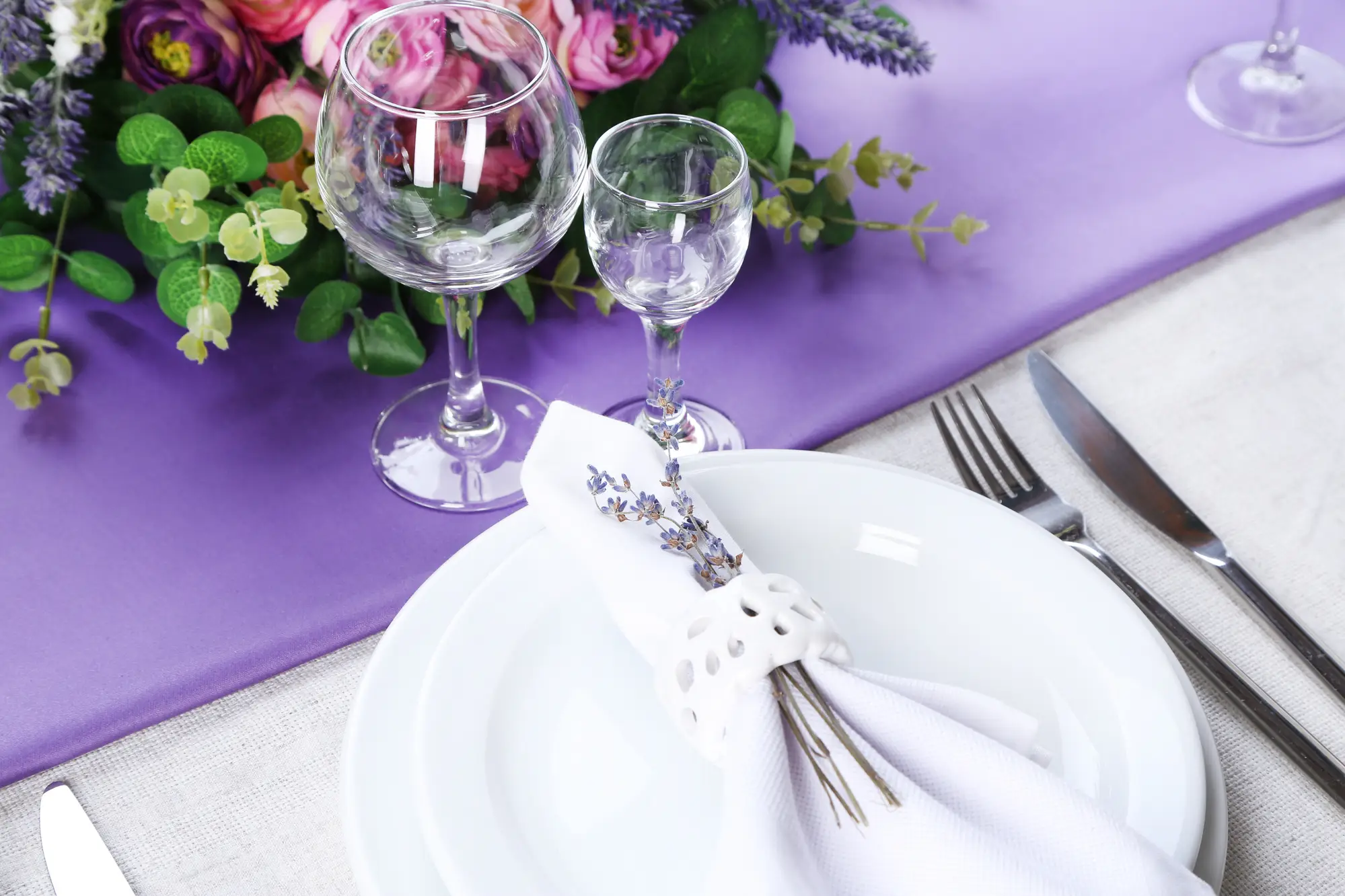 lavender color in weddings